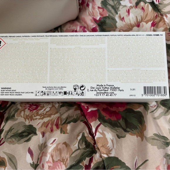 Louis Vuitton White and Gold Candles Set - Picture 5 of 5